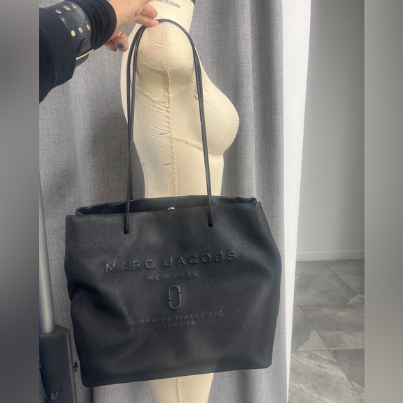 Marc Jacobs Handbags - Marc Jacobs East West Logo Shopper Tote Bag